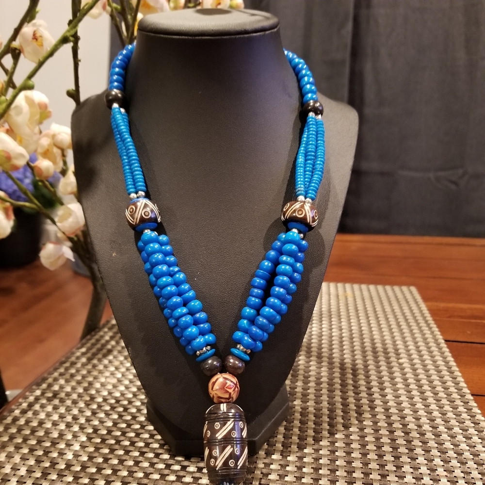 Necklaces - Picture 7 of 16